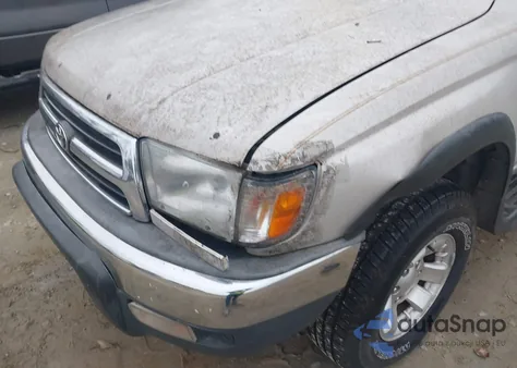 2000 Toyota 4Runner Sr5 V6 z USA, uszkodzony, nr VIN JT3GN86R6Y0174708